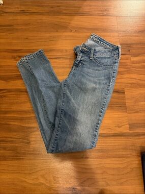 Women’s jeans